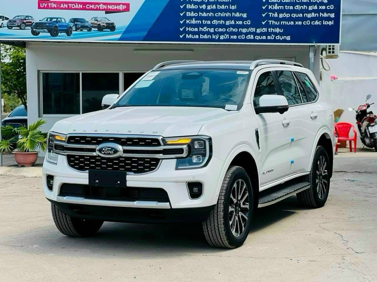 ford-everest-platinum